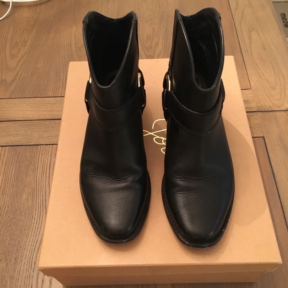 Joie Alinn Bootie - Picture 3 of 5